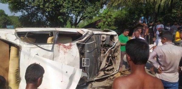 ঠাকুরগাঁওয়ে রাণীশংকৈলে প্রাইভেট কার উল্টে নিহত-১