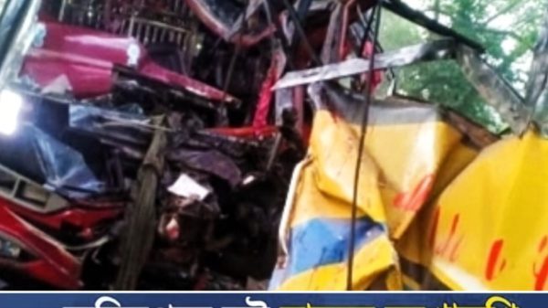 ফরিদপুরে দুই বাসের মুখোমুখি সংঘর্ষে নিহত ৫, আহত ২০