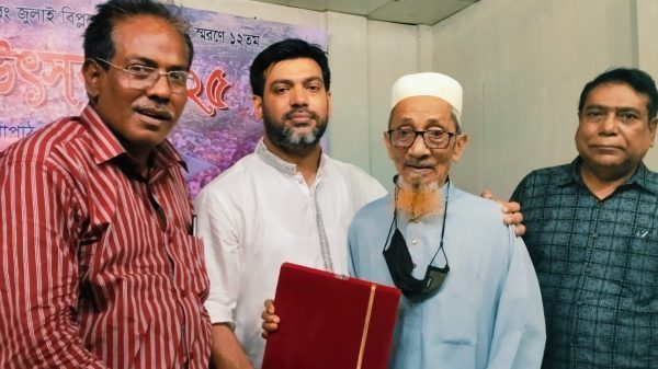 নোয়াখালীর সন্তান আসাদ পারভেজ পেল জাতীয় সাহিত্য সম্মাননা-২০২৫