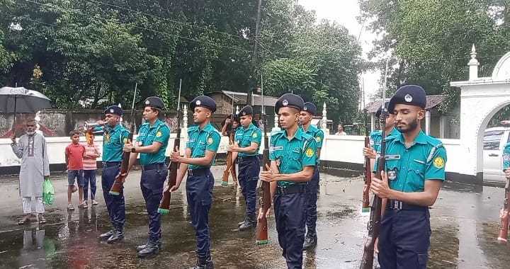 দক্ষিণ সুরমায় বীর মুক্তিযোদ্ধা ও সাবেক সেনা সদস্য মো. নুর মিয়াকে রাষ্ট্রীয় মর্যাদায় দাফন
