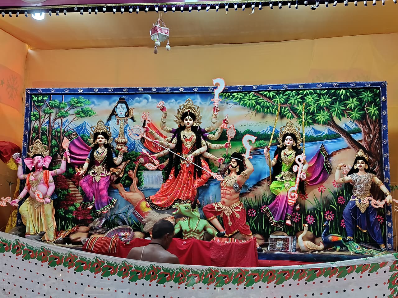বগুড়া শেরপুরে আম্বইল বাগানপাড়া দূর্গা মন্দিরে দুর্গাপূজা