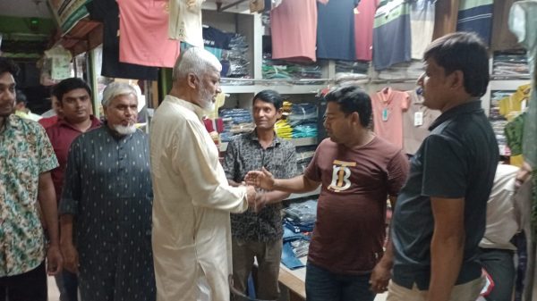 শিবগঞ্জে গণসংযোগে বেলাল ই বাকী ইদ্রিশী জনগণের পাশে থেকে পরিবর্তনের অঙ্গীকার