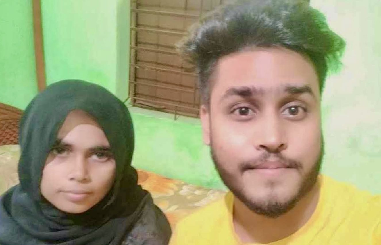 চাচিকে বিয়ে করে ফেসবুকে পোস্ট ভাতিজার
