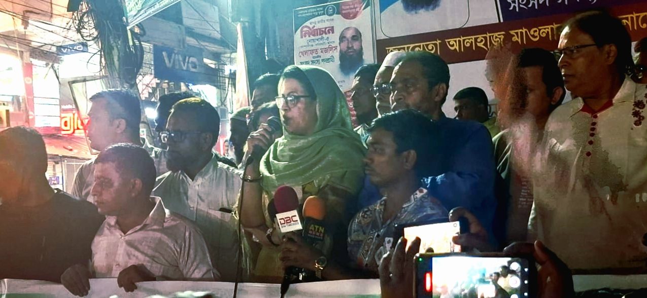 ধর্মের দোহাই দিয়ে টিকেট বিক্রি করে কাজ হবেনা: তানিয়া রব