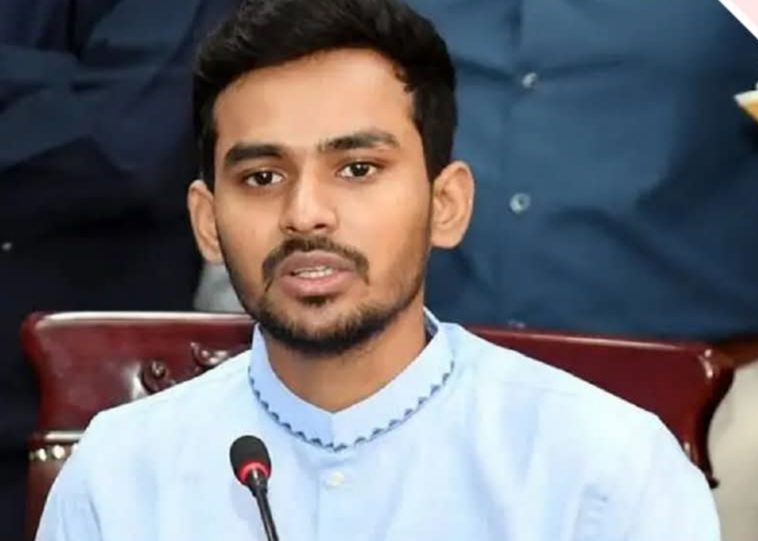 কুমিল্লা-৩ মুরাদনগর আসন থেকে মনোনয়নপত্র নিলেন আসিফ