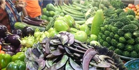 শীতকালে সবজির দাম বৃদ্ধি: কৃষক আয়ের চাপ, ভোক্তা ভোগান্তি চরমে