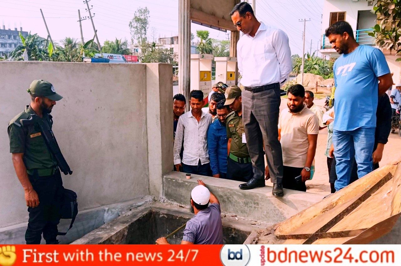 নোয়াখালীতে জ্বালানি তেলের ‘পে-অর্ডার’ জটিলতা পাম্পে পাম্পে ইউএনও’র হানা