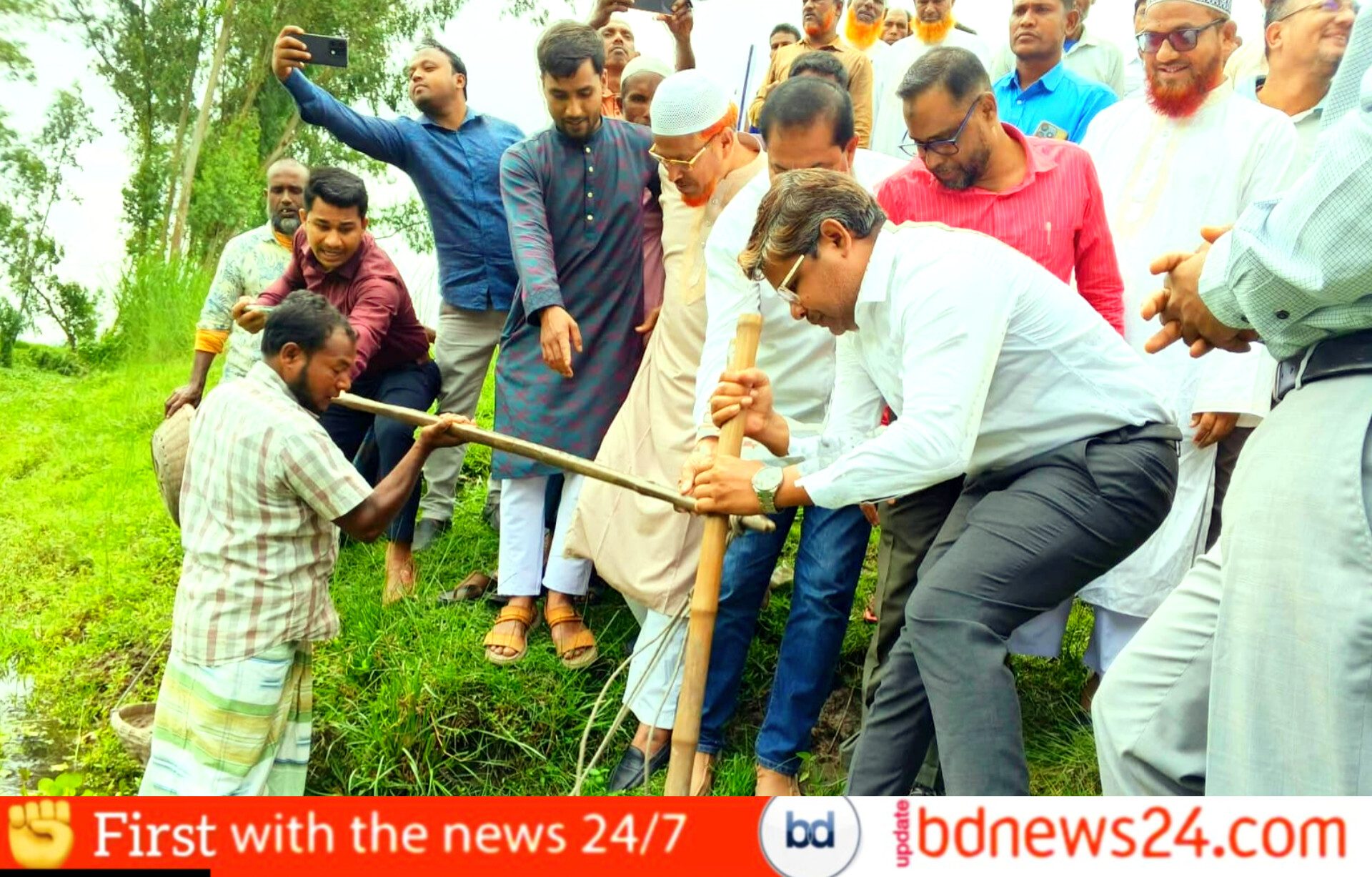 ডিমলায় খাল খনন কার্যক্রমের উদ্বোধন: জলাবদ্ধতা নিরসনে মিলবে মুক্তি