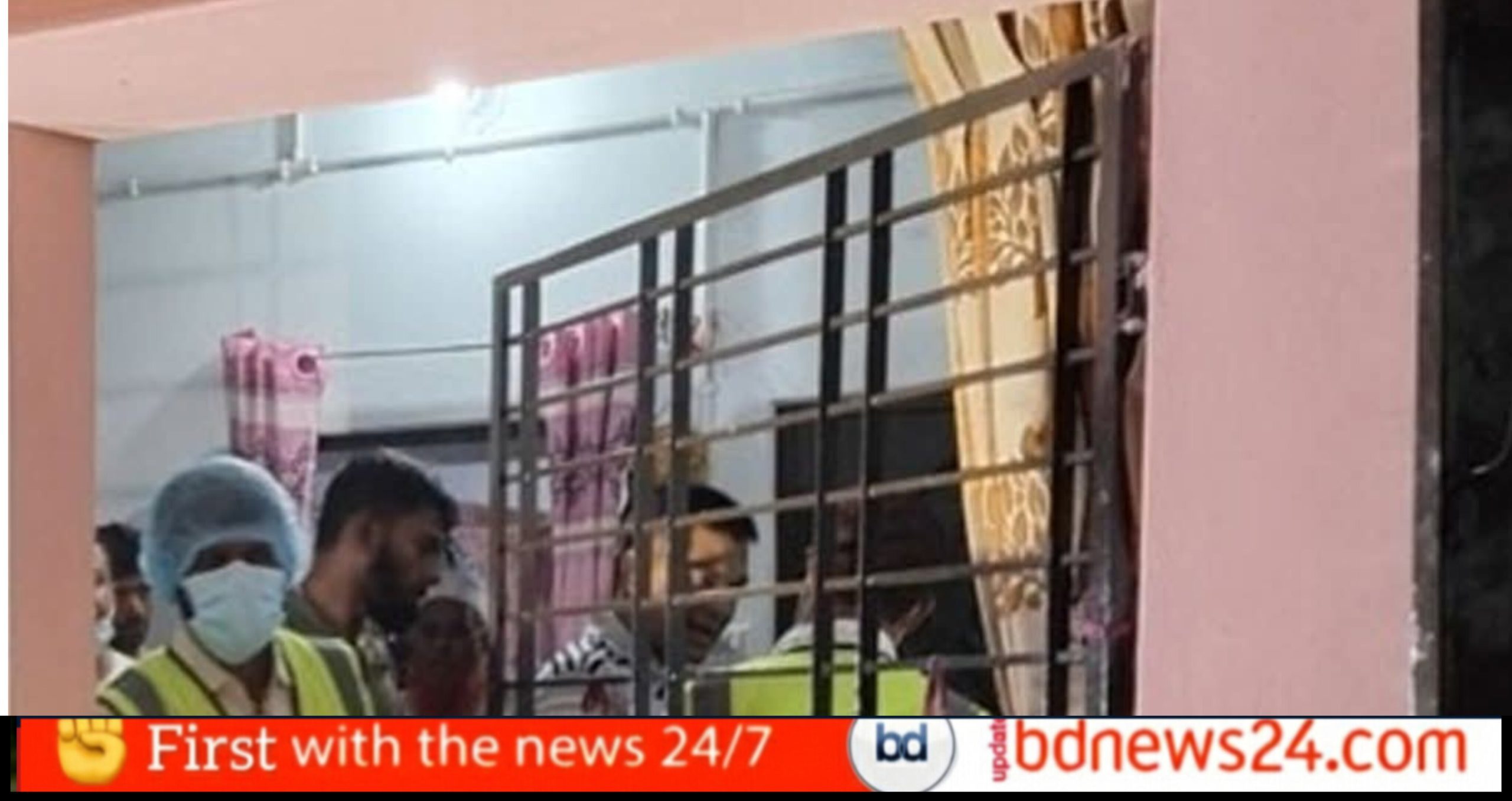 খুলনায় প্রতিশোধের আগুনে নানি ও দুই শিশুকে হত্যা তালা ভাঙার ফাঁকে পালালো ঘাতক সৎ বাবা