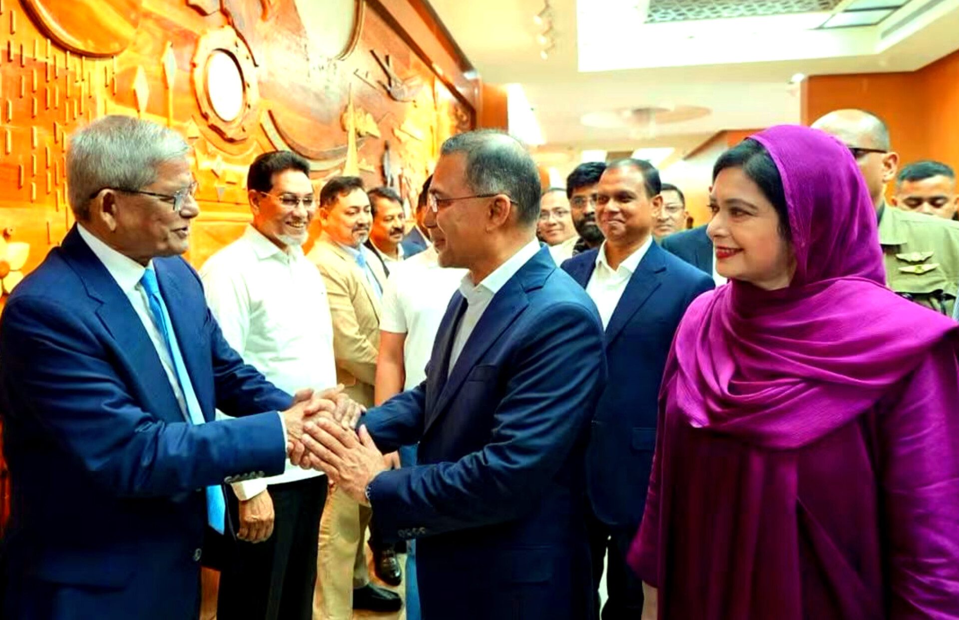 কুয়ালালামপুর সফরে ঢাকা ছাড়লেন প্রধানমন্ত্রী তারেক রহমান
