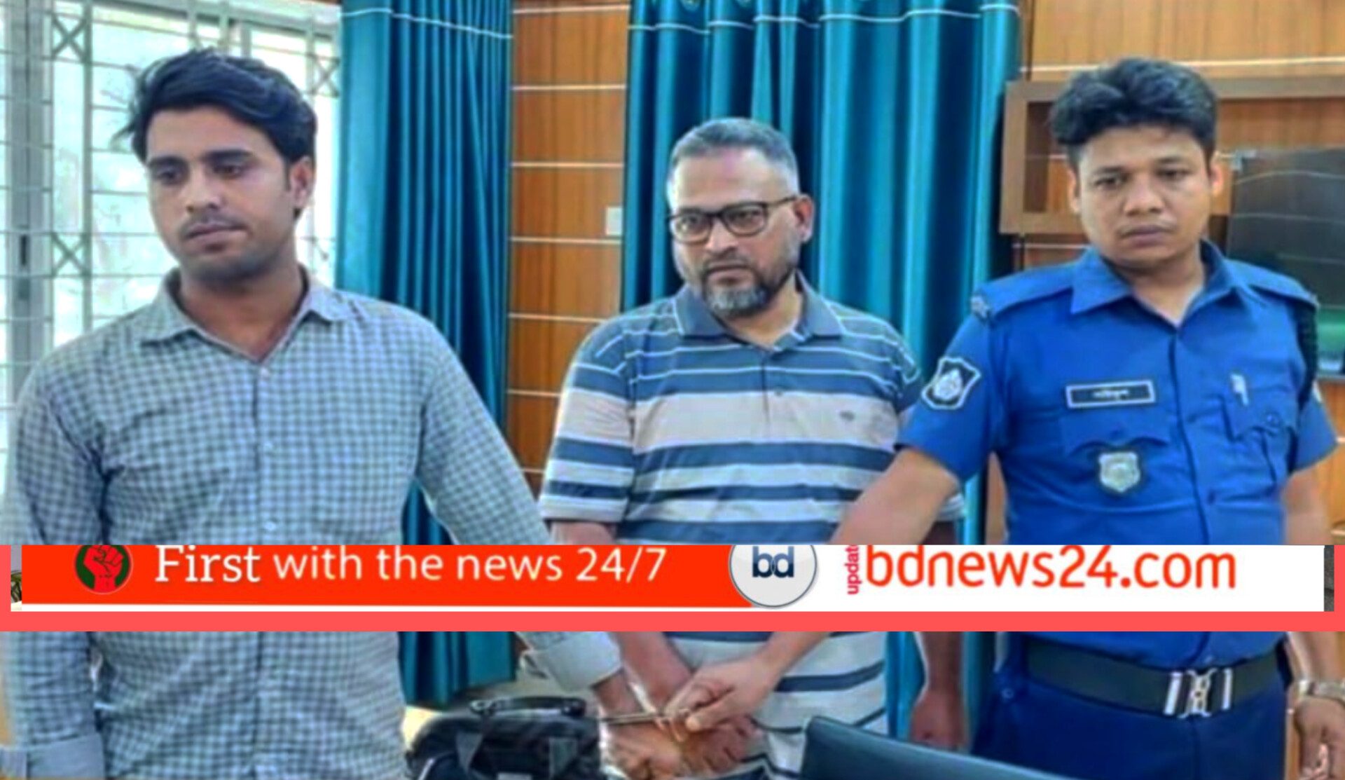 কুমিল্লা আঞ্চলিক নির্বাচন অফিসে দুই প্রতারক আটক